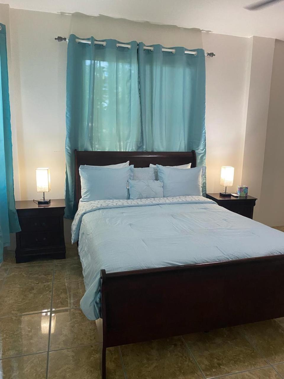 Sea Horizon Hotel San Pedro  Bagian luar foto