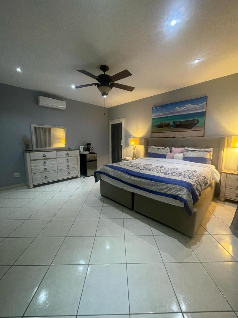 Sea Horizon Hotel San Pedro  Bagian luar foto